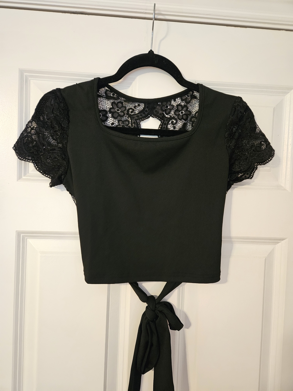Black Lace-Sleeve Tie-Back Women's Top